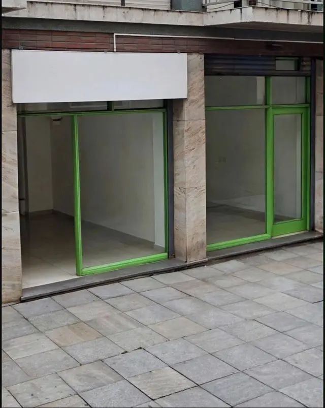 Local de 2 ambientes en venta en Centro