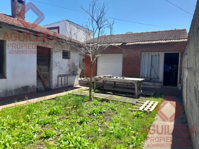 Casa de 3 ambientes en venta en LAS AVENIDAS