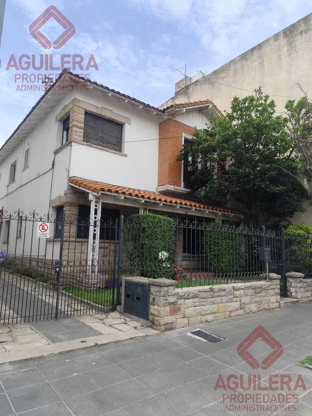 Casa de 4 ambientes en venta en Centro