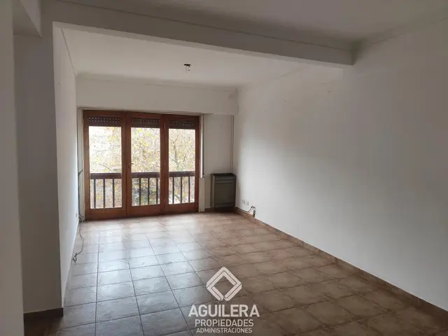 Departamento de 3 ambientes en alquiler en LA PERLA