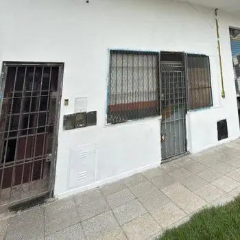 Local de 2 ambientes en alquiler en LAS LILAS