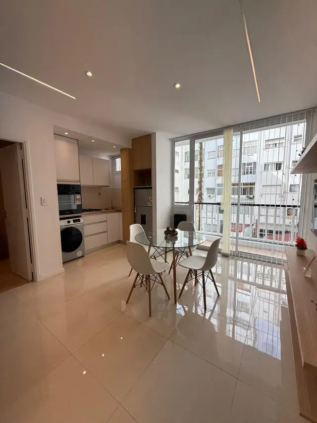 Departamento de 1 ambiente en venta en Área Centro