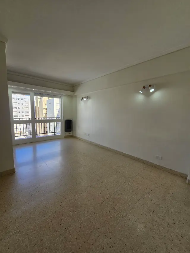 Departamento de 2 ambientes en alquiler en Centro