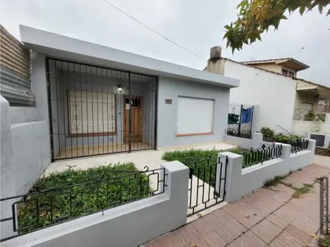 Casa de 4 ambientes en venta en JUAN GREGORIO DE LAS HERAS