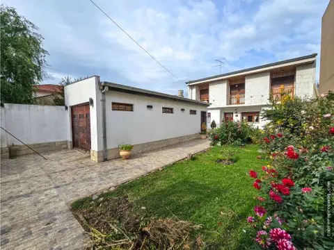 Casa de 5 ambientes en venta en TERMAS HUINCO