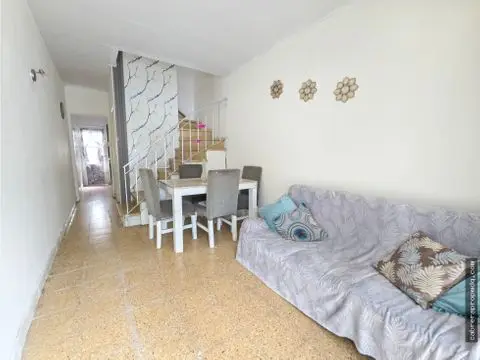 Casa de 3 ambientes en venta en Parque Luro