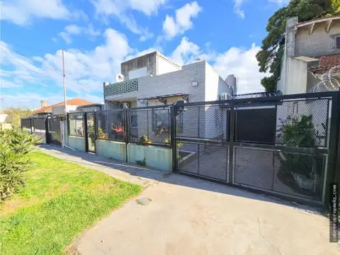 Casa de 3 ambientes en venta en Faro Norte