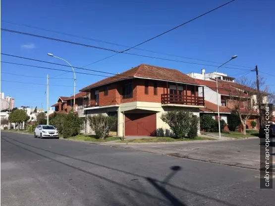 Local de 4 ambientes en venta en FUNES Y SAN LORENZO