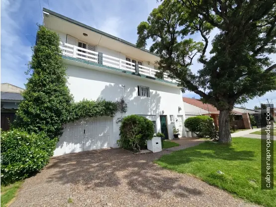 Casa de 3 ambientes en venta en LAS AVENIDAS