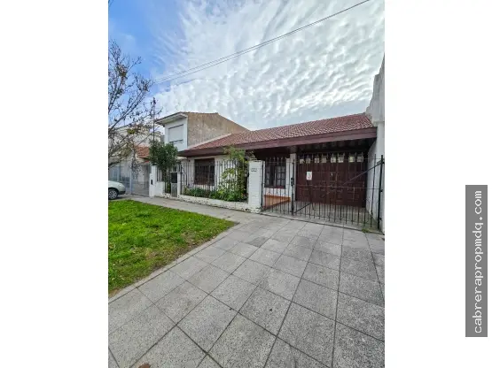Casa de 3 ambientes en venta en PERALTA RAMOS OESTE
