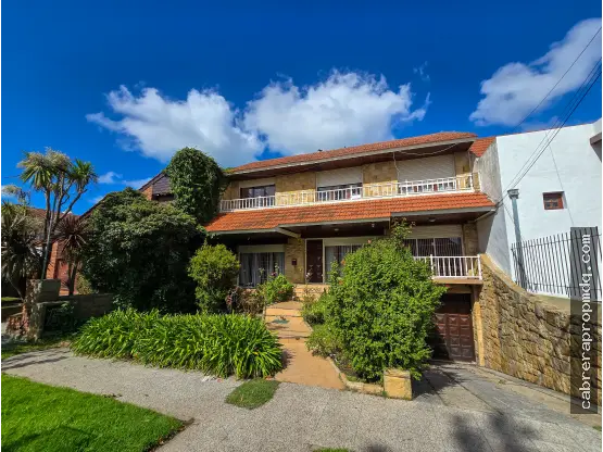 Casa de 5 ambientes en venta en COLINAS DE PERALTA RAMOS
