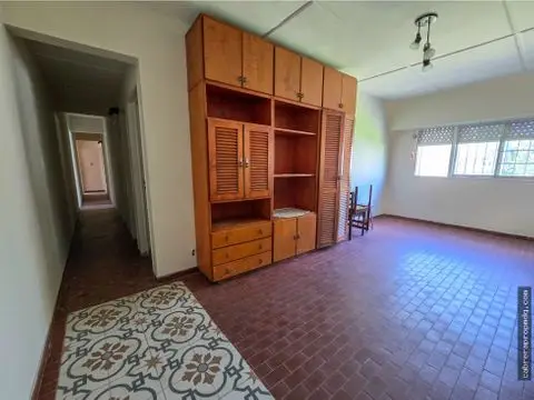 Departamento de 5 ambientes en venta en SANTA RITA