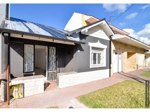 Casa de 3 ambientes en venta en PRIMERA JUNTA