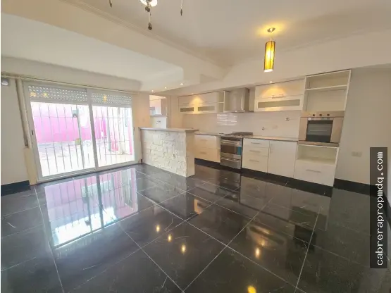 Departamento de 3 ambientes en alquiler en SAN CARLOS
