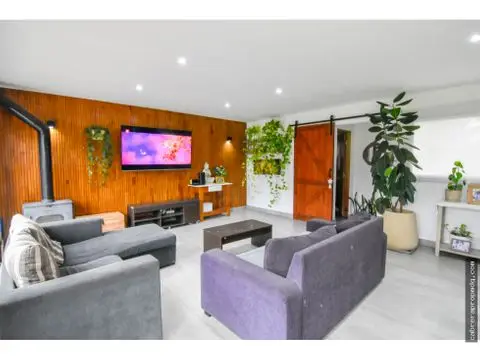 Casa de 4 ambientes en venta en LOS ACANTILADOS