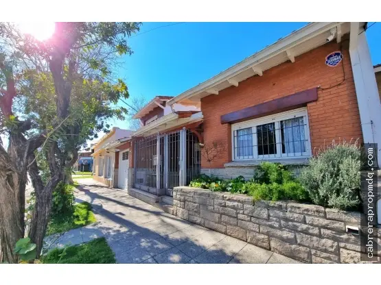 Casa de 4 ambientes en venta en Centro