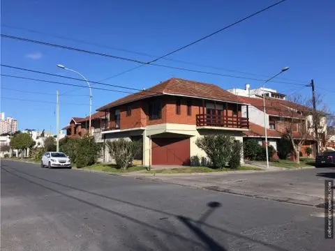 Casa de 4 ambientes en venta en FUNES Y SAN LORENZO