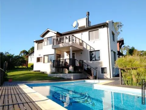 Casa de 5 ambientes en venta en SIERRA DE LOS PADRES