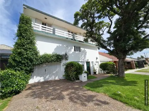 Casa de 7 ambientes en venta en LAS AVENIDAS