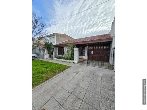Casa de 3 ambientes en venta en PERALTA RAMOS OESTE