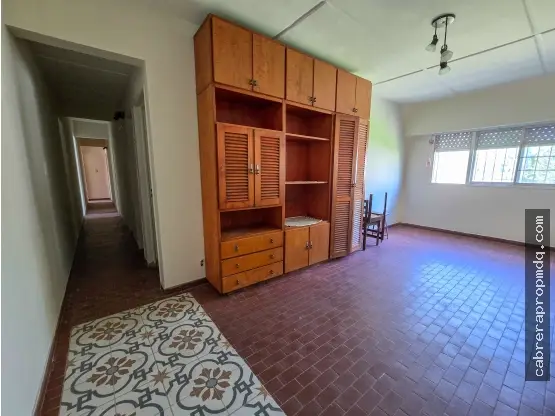 Departamento de 4 ambientes en venta en SANTA RITA