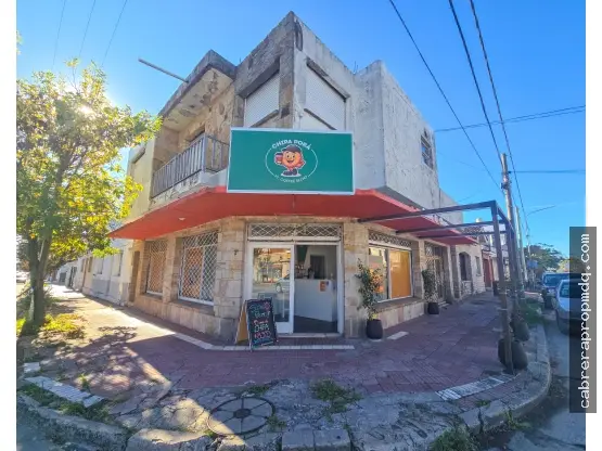 Casa de 4 ambientes en venta en LAS AVENIDAS