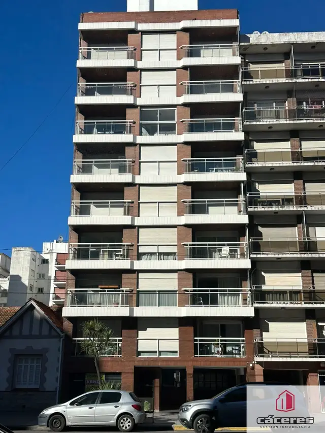 Departamento de 3 ambientes en venta en LA PERLA