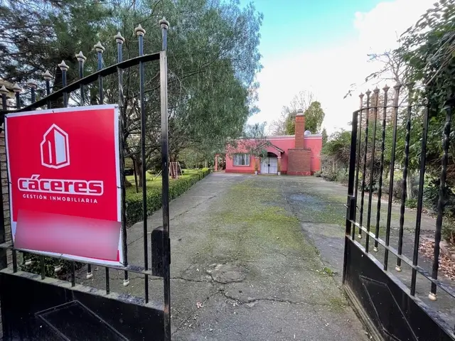 Casa de 4 ambientes en venta en ESTACION CAMET