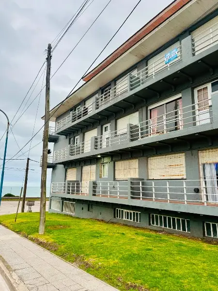 Departamento de 3 ambientes en alquiler en Punta Mogotes