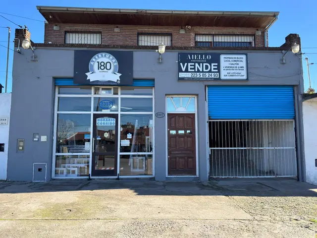Local de 4 ambientes en venta en CORONEL DORREGO