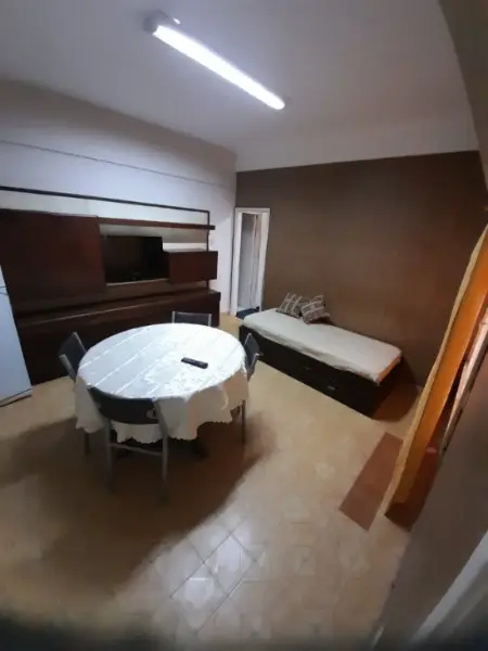 Departamento de 2 ambientes en venta en AREA CENTRO