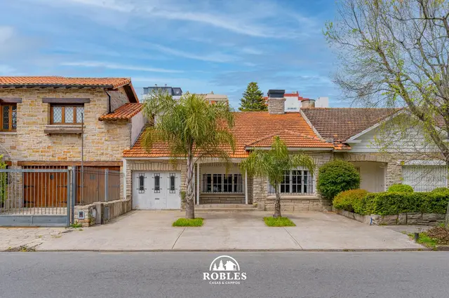 Casa de 6 ambientes en venta en LOMAS DE STELLA MARIS