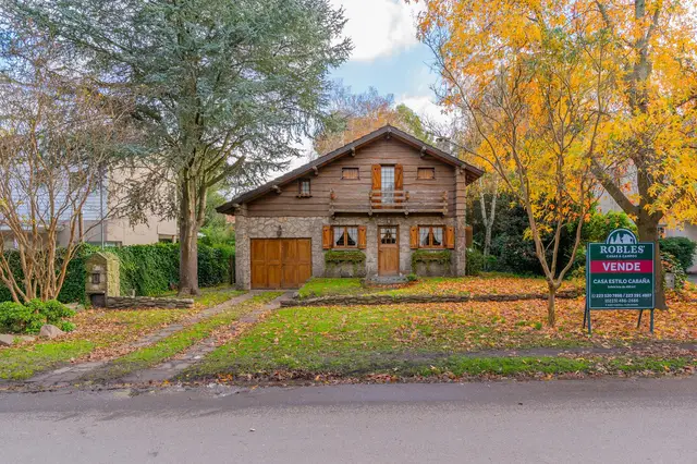 Casa de 4 ambientes en venta en BOSQUE PERALTA RAMOS