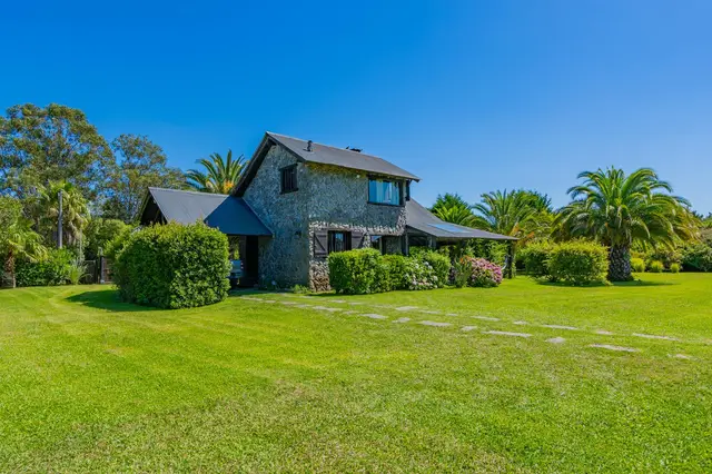 Casa de 5 ambientes en venta en PLAYA CHAPADMALAL