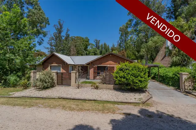 Casa de 5 ambientes en venta en BOSQUE PERALTA RAMOS