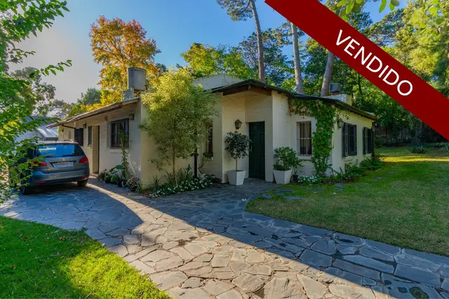 Casa de 4 ambientes en venta en BOSQUE PERALTA RAMOS