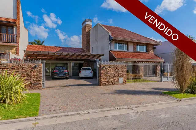 Casa de 4 ambientes en venta en SAN CARLOS