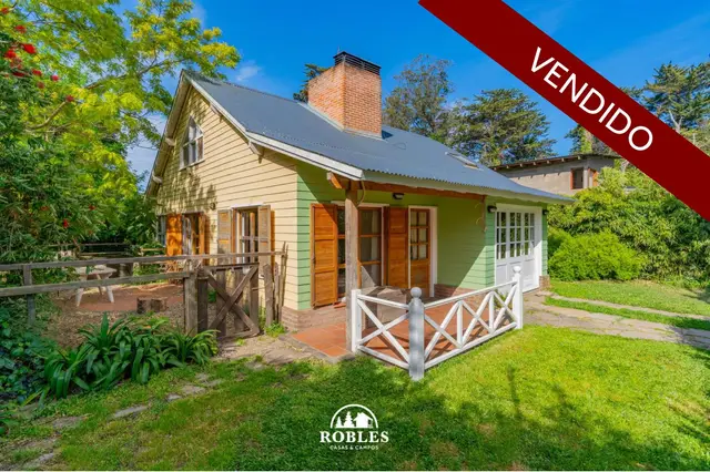 Casa de 5 ambientes en venta en BOSQUE PERALTA RAMOS
