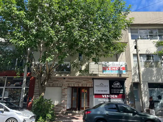 Local de 14 ambientes en venta en Güemes