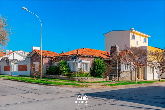 Casa de 3 ambientes en venta en GENERAL ROCA
