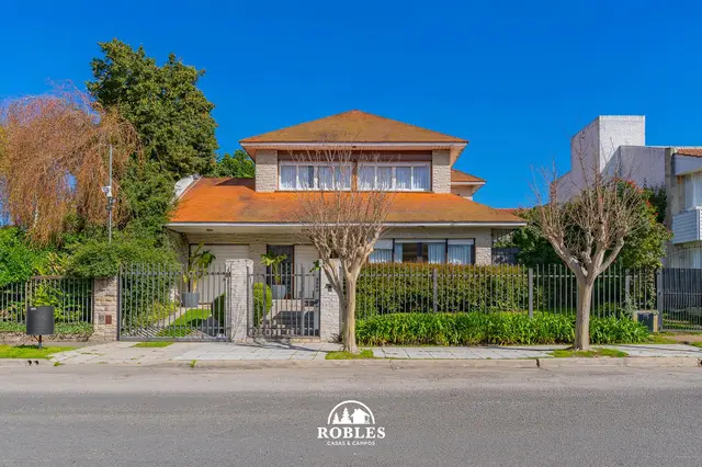 Casa de 5 ambientes en venta en PRIMERA JUNTA