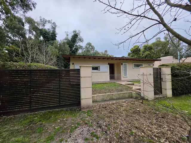 Casa de 3 ambientes en alquiler en BOSQUE PERALTA RAMOS