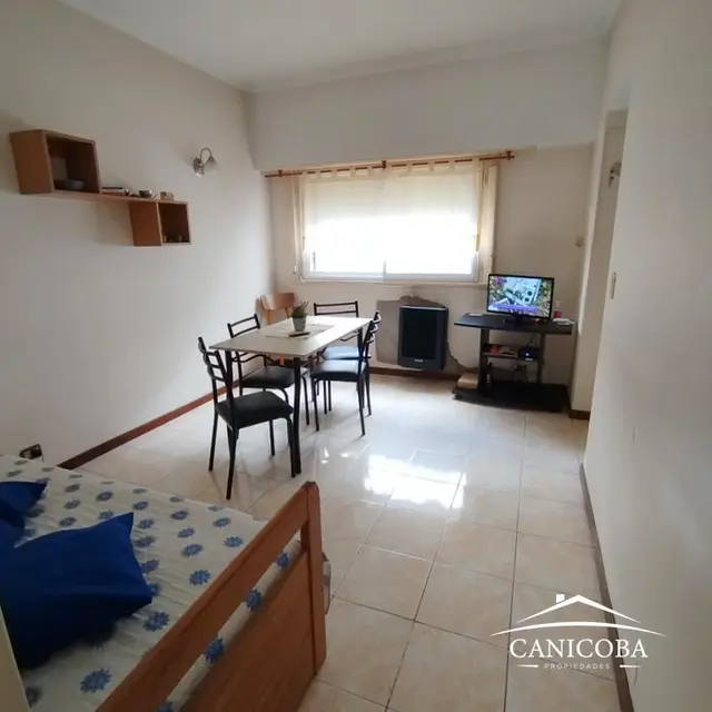 Departamento de 2 ambientes en venta en Centro