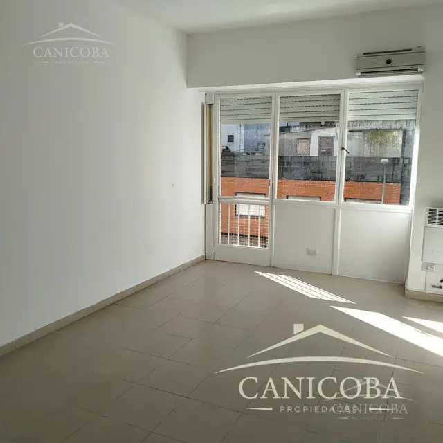 Departamento de 2 ambientes en alquiler en Centro