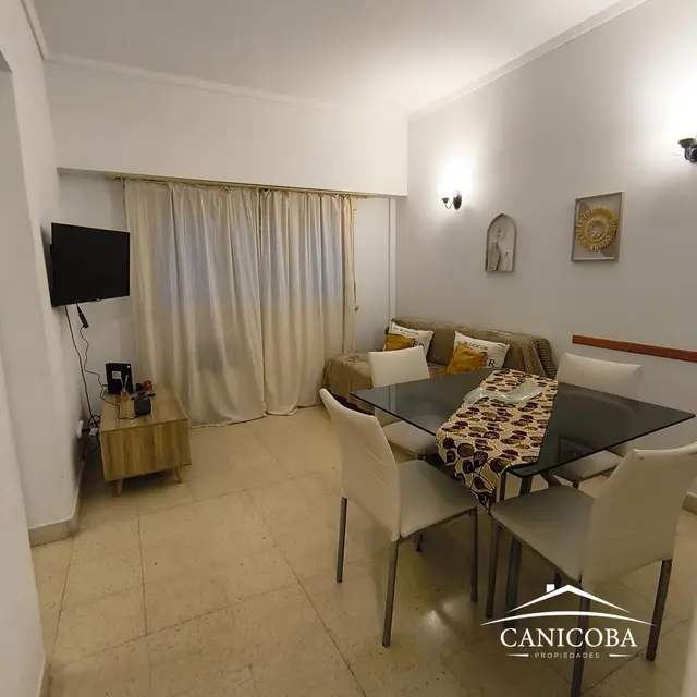 Departamento de 2 ambientes en alquiler temporario en Centro