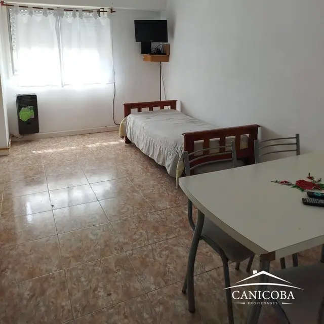 Departamento de 1 ambiente en alquiler en Área Centro