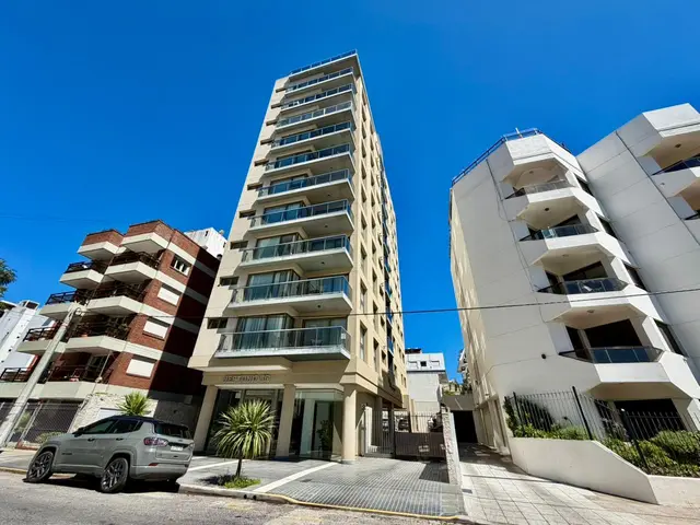 Departamento de 2 ambientes en venta en Playa Grande