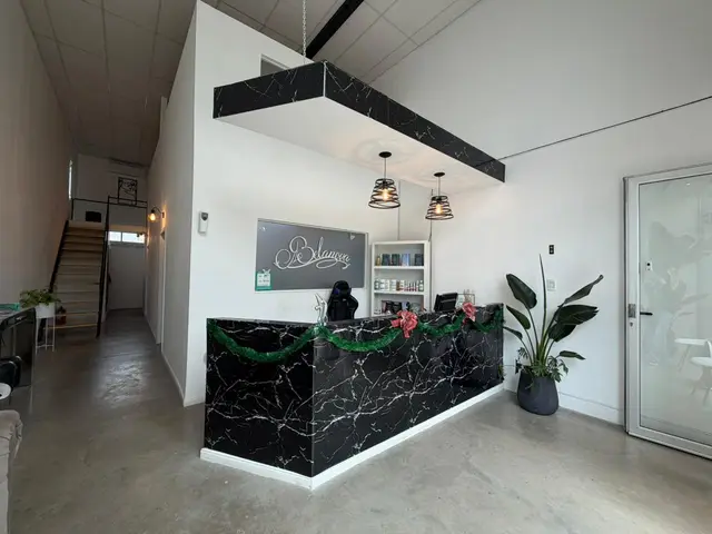 Fondo de comercio de 2 ambientes en venta en Área Centro