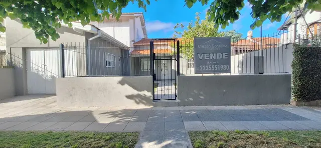 Casa de 3 ambientes en venta en PARQUE LURO