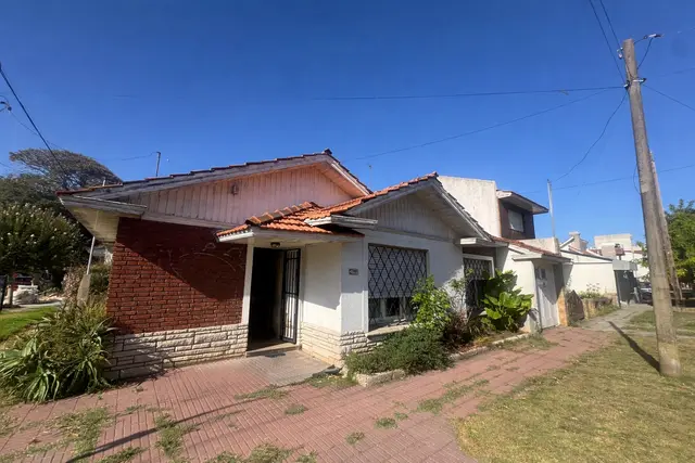 Casa de 3 ambientes en venta en NUEVA POMPEYA